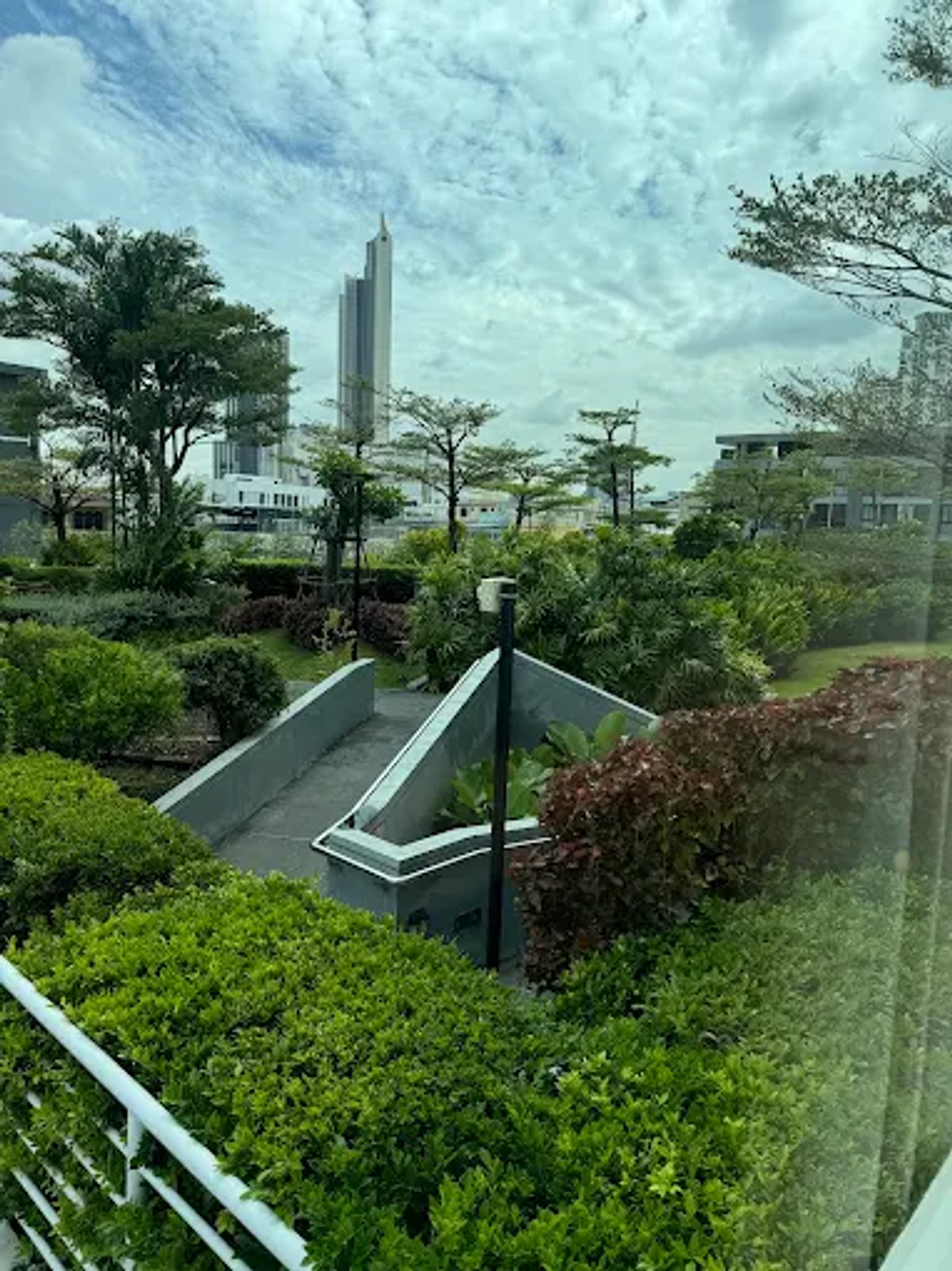 For RentCondoWongwianyai, Charoennakor : ✨ Complete common areas, Villa Sathorn, convenient travel to both the BTS and the pier. You can rest fully 💕