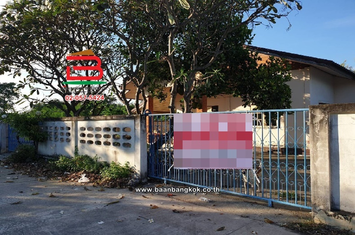 ขายบ้านสุพรรณบุรี : บ้านเดี่ยว โครงการ เฉลิมพรรณ อู่ทอง-ท่าพระ เนื้อที่ 57 ตารางวา ใกล้หอนาฬิกาบรรหารแจ่มใส ถนนอู่ทอง-บ้านไร่ (สาย 333) ตำบลอู่ทอง อำเภออู่ทอง จังหวัดสุพรรณบุรี