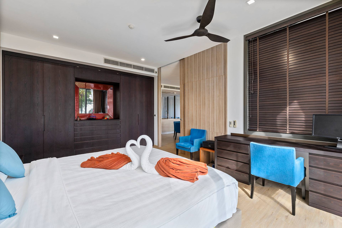 ขายคอนโดภูเก็ต :  3 ห้องนอน ที่ Baan Maikhao Beachfront Penthouse