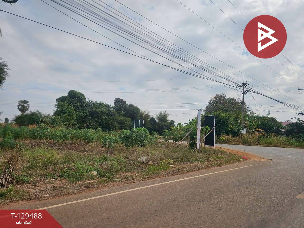 For SaleLandKamphaeng Phet : Land for sale, area 7 rai 59 square wa, Wang Ham Hae Subdistrict, Kamphaeng Phet.