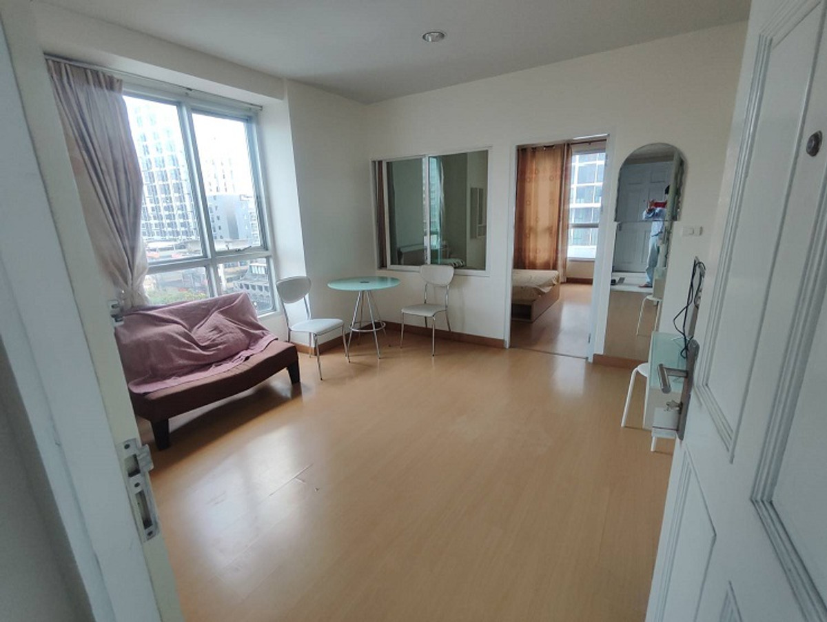 ให้เช่าคอนโดรัชดา ห้วยขวาง : โคตรดีย์! ให้เช่าคอนโด Life @ รัชดา-ห้วยขวาง