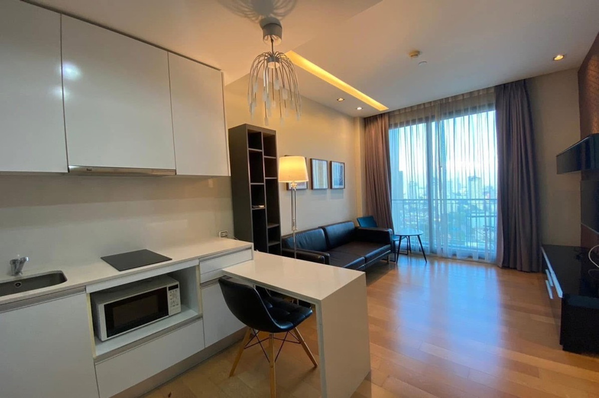 For RentCondoLadprao, Central Ladprao : 🔥 For Rent !! city view, high floor 19++, corner room!! 🔥 Code C20240301075..........Equinox Phahol Vibha, 1 bedroom, 1 bathroom, furnished, ready to move in📣📣