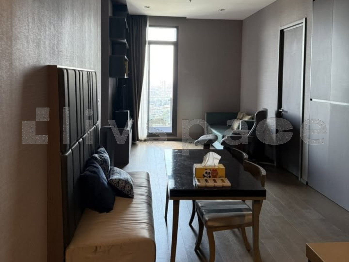 For RentCondoSathorn, Narathiwat : ▚ LE234ツ [FOR RENT] Best Deal in Sathorn! The Diplomat Sathorn 3 Bed 85 sq.m. High Floor with Unblocked View - 0m to BTS Surasak Only 75,000 THB!