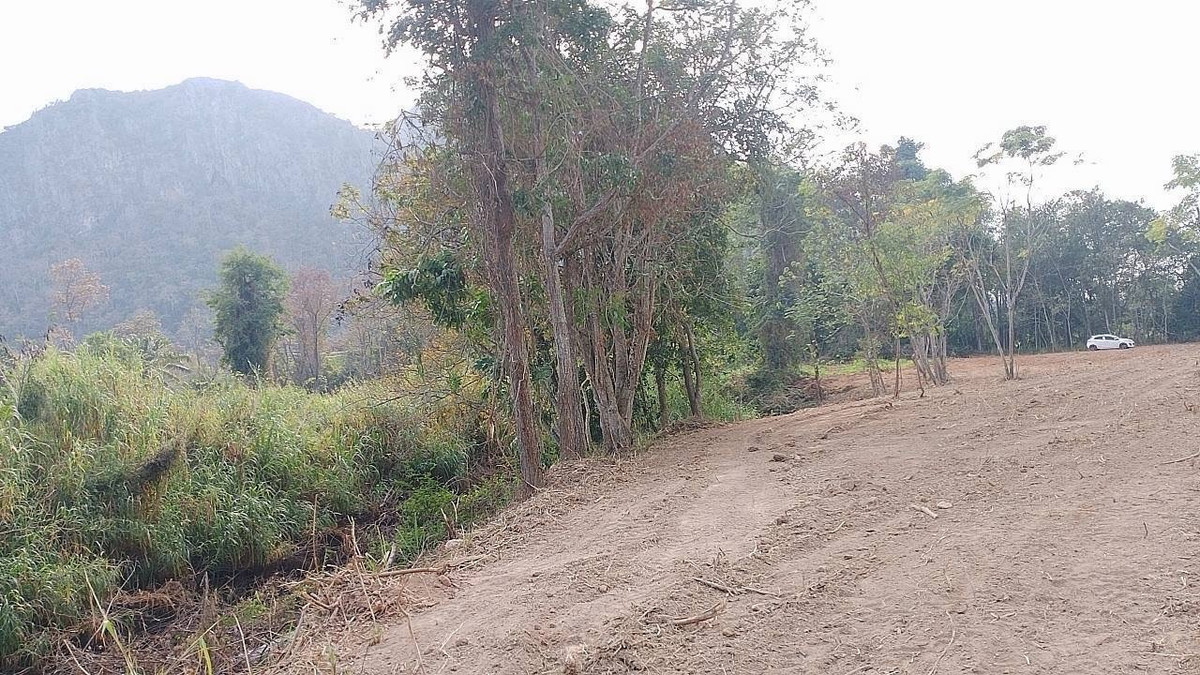 For SaleLandPak Chong KhaoYai : Land for Sale Khao Yai on Thanarat Road  649 Sq.w., Creekside Plot with Mountain Views, Red Garuda Title Deed, Near Khao Yai National Park