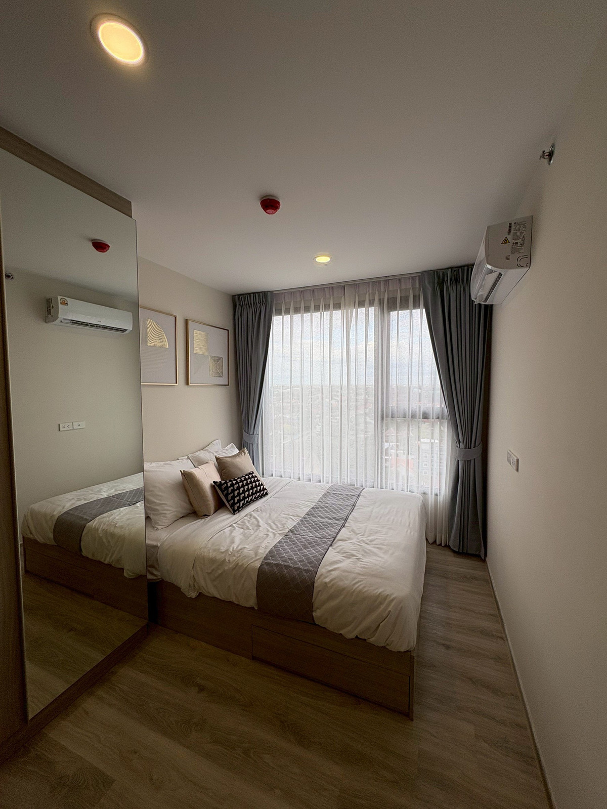 For SaleCondoSamut Prakan,Samrong : 📍 📍 Fully furnished room, good price, only one room, you can move in now.