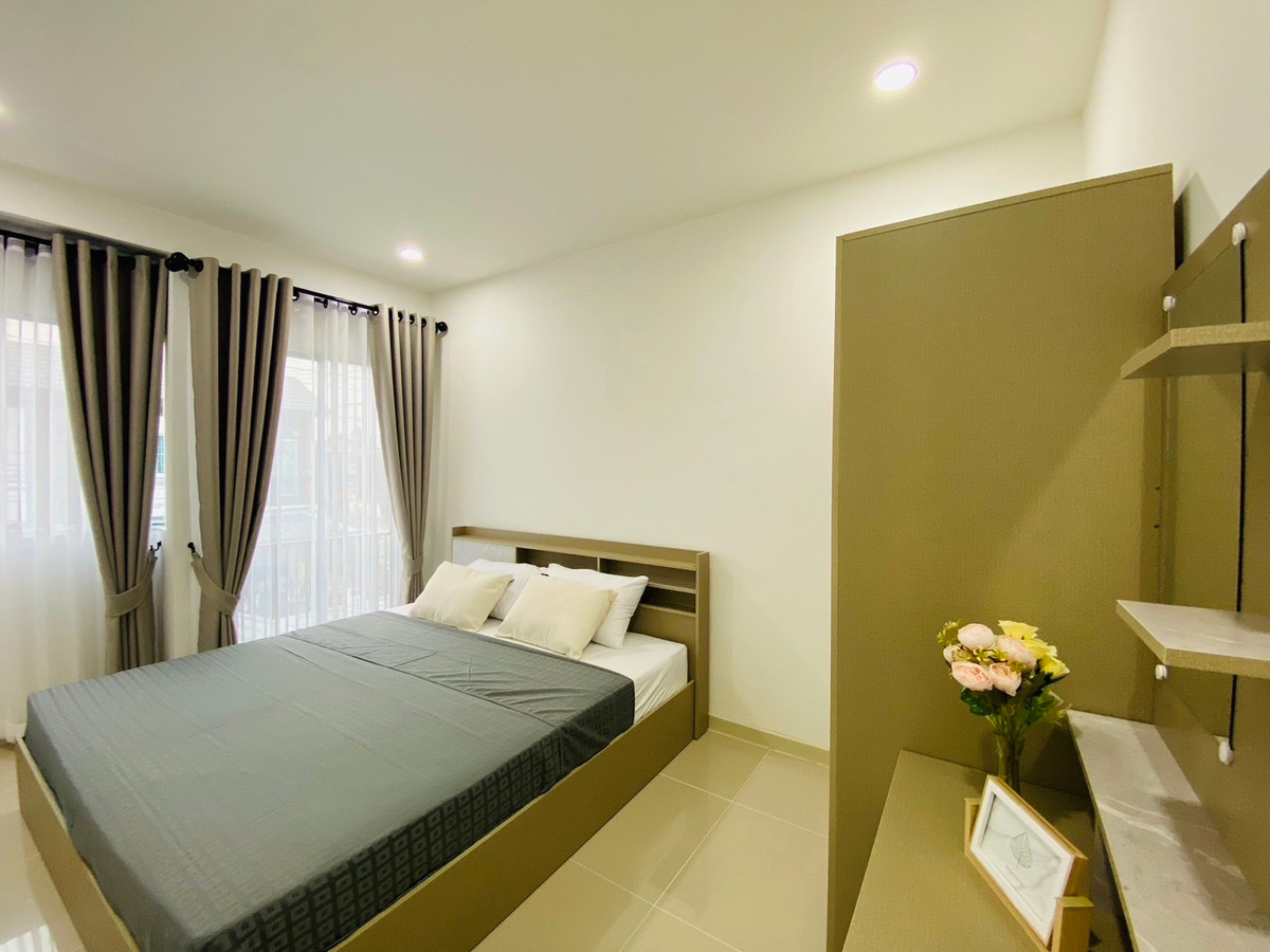 For SaleTownhomePathum Thani,Rangsit, Thammasat : “Baan Pruksa Rangsit-Bang Phun 3“ newly renovated and includes new furniture.