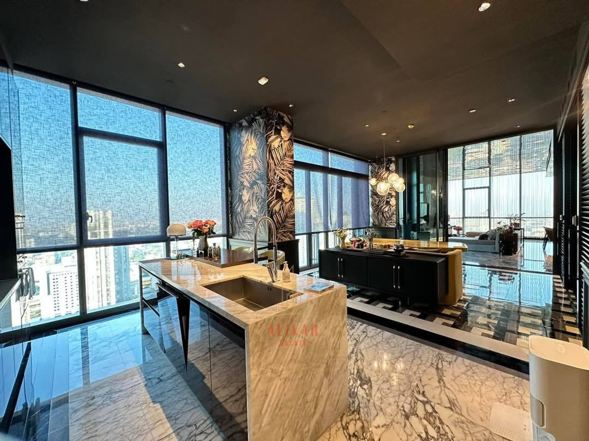 For RentCondoSukhumvit, Asoke, Thonglor : RC124925 Condo 3 beds pet-Friendly with private Lift for Rent at The Monument Thonglor