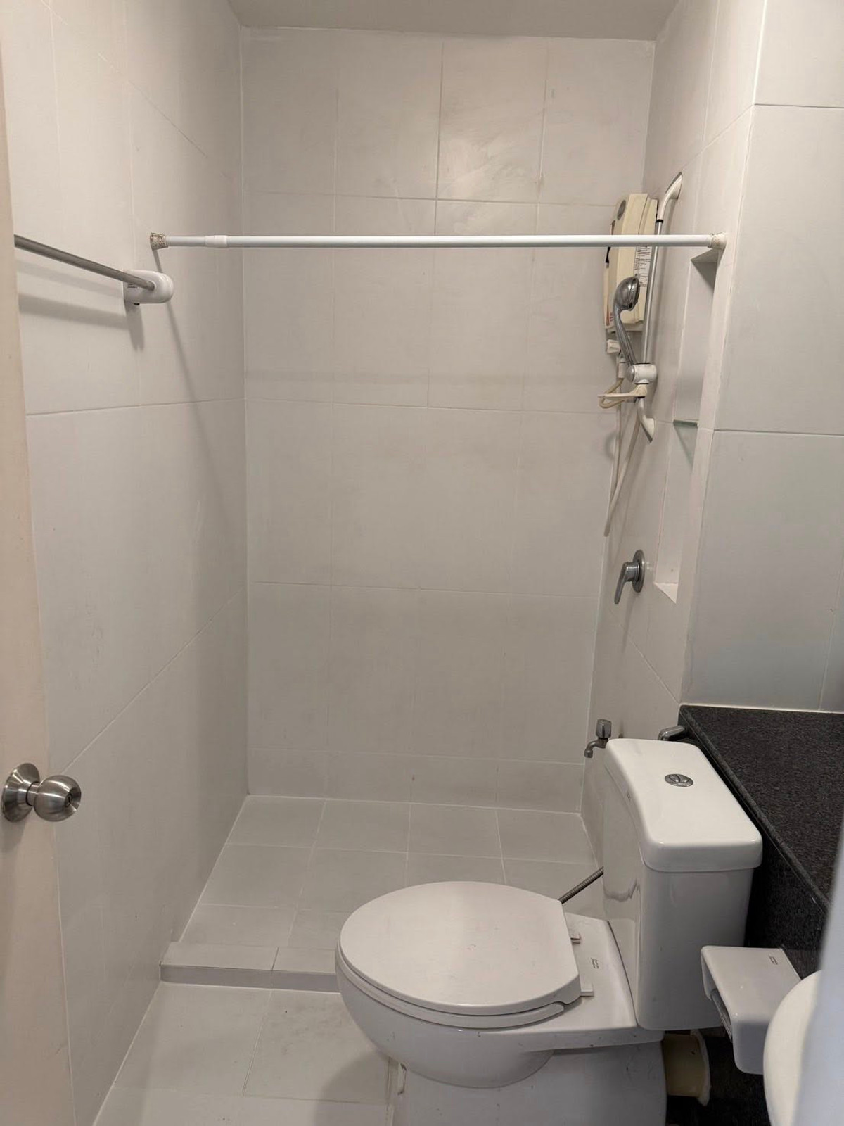 For SaleCondoThaphra, Talat Phlu, Wutthakat : The Parkland Taksin Thapra【𝐒𝐄𝐋𝐋】🔥Spacious and airy 1-bedroom unit, providing a comfortable and relaxed feeling. Fully furnished.🔥 Contact Line ID: @hacondo