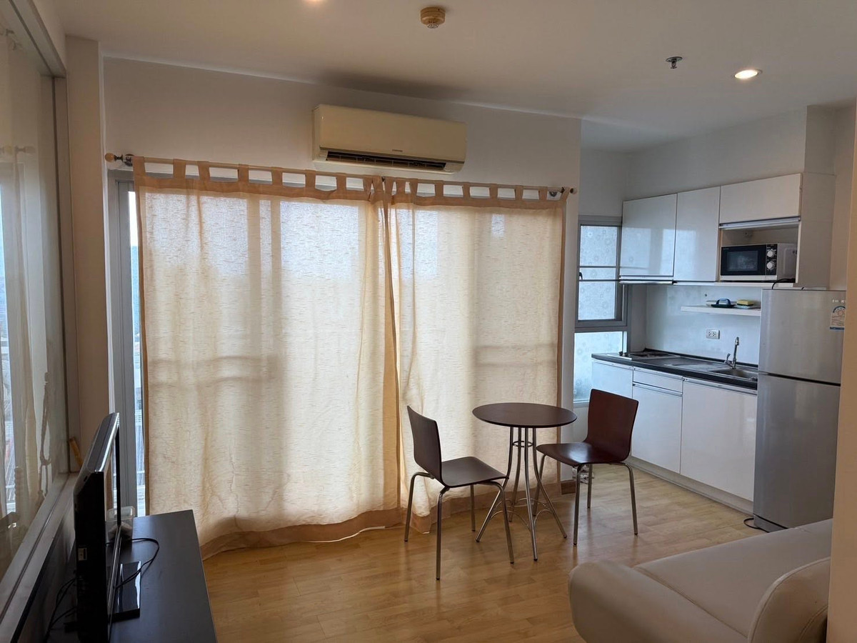 For SaleCondoThaphra, Talat Phlu, Wutthakat : The Parkland Taksin Thapra【𝐒𝐄𝐋𝐋】🔥Spacious and airy 1-bedroom unit, providing a comfortable and relaxed feeling. Fully furnished.🔥 Contact Line ID: @hacondo
