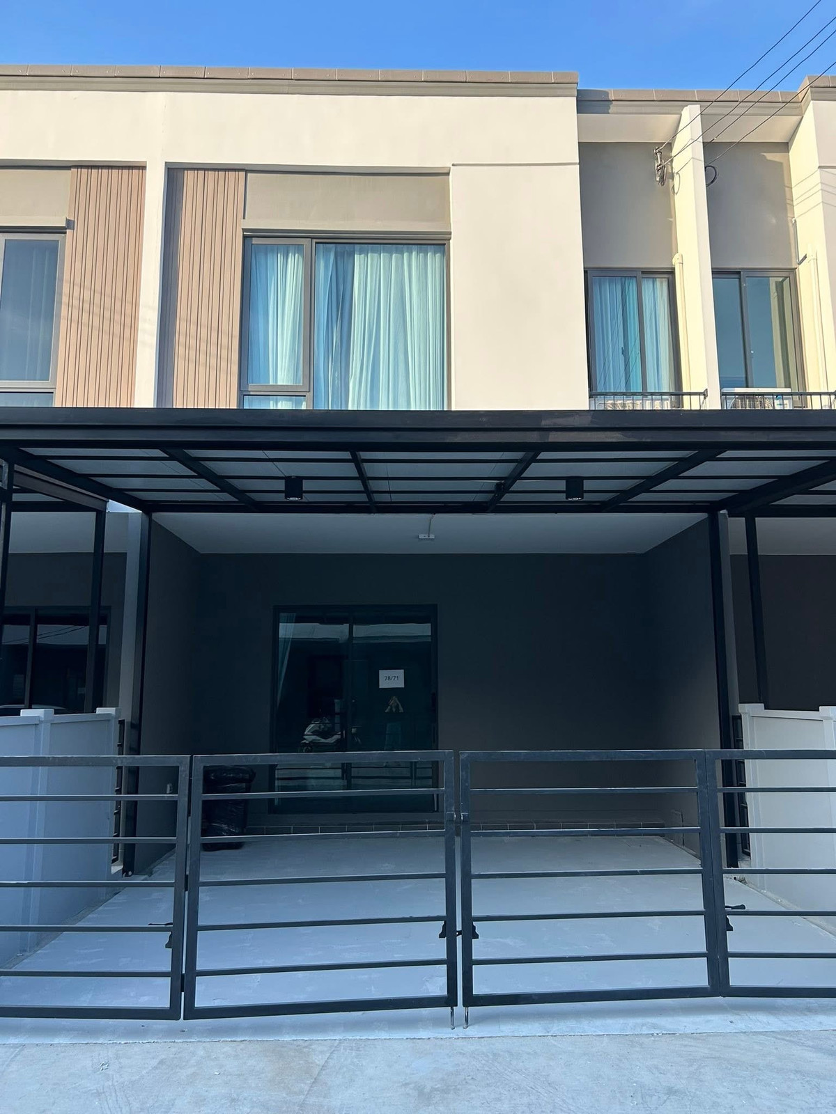 ให้เช่าทาวน์โฮมบางนา แบริ่ง ลาซาล : 🔥ใกล้เมกา บางนา🔥