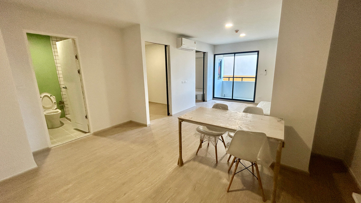 For RentCondoPathum Thani,Rangsit, Thammasat : 1 bedroom + 1 bedroom, Brandnew room, near Future Rangsit!!!