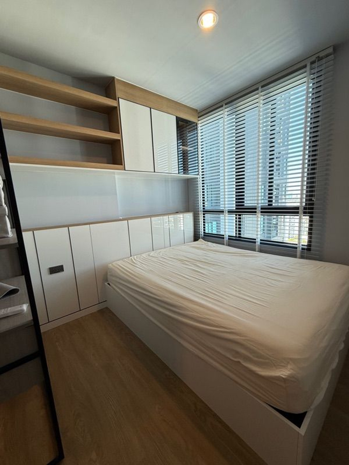 For RentCondoAri,Anusaowaree : For rent: NUE EVO ARI, 32nd floor.