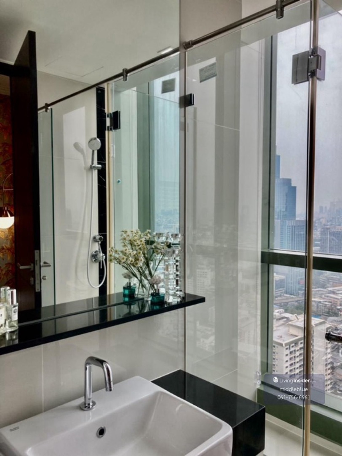 For RentCondoRatchathewi,Phayathai : For sale: 3 bedroom condo, good price in the heart of the city, Wish Signature Siam Midtown Project.