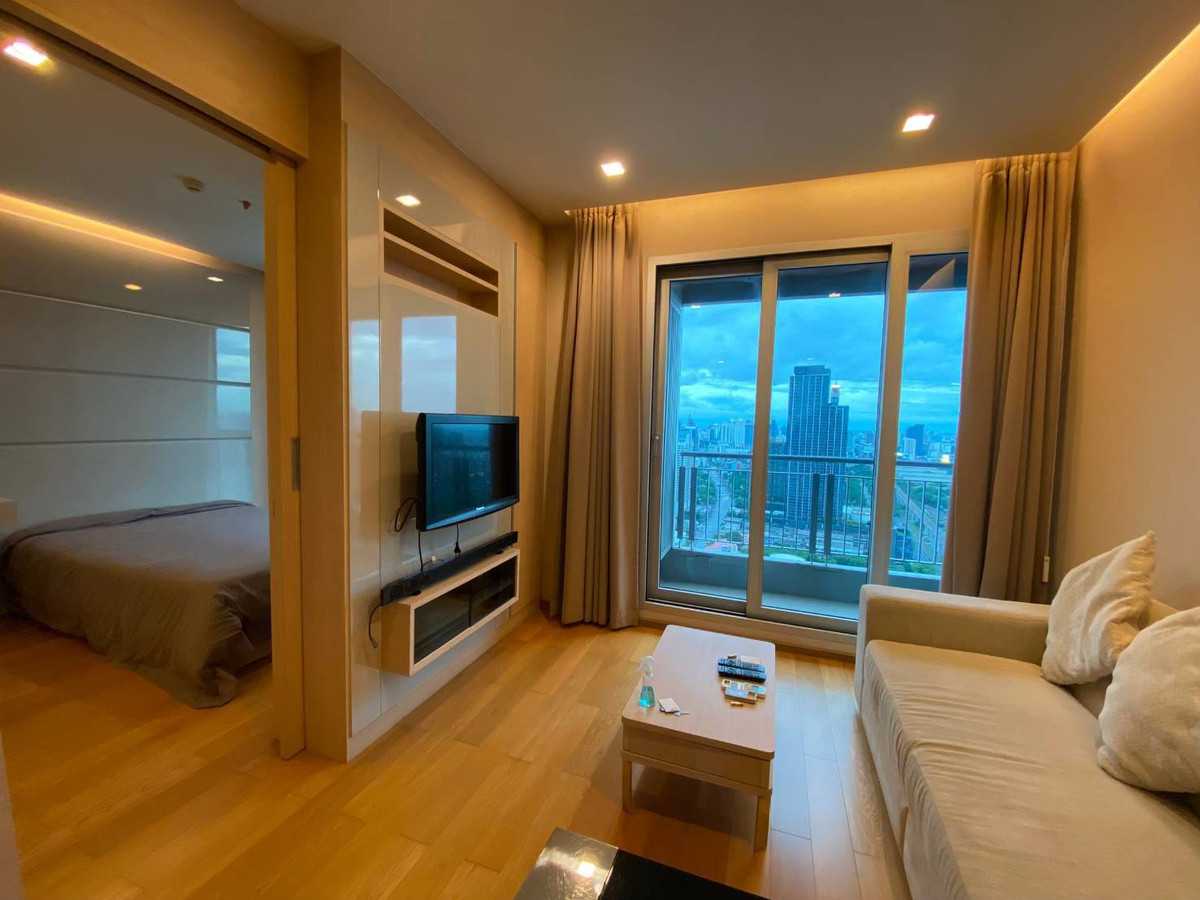 ให้เช่าคอนโดพระราม 9 เพชรบุรีตัดใหม่ RCA : ให้เช่า ดิ แอดเดรส อโศก ห้องสวยมาก ถูกใจสายลัคชูรี่ ชั้นสูง! วิวเมืองแบบพาโนรามา ราคาดีมาก 