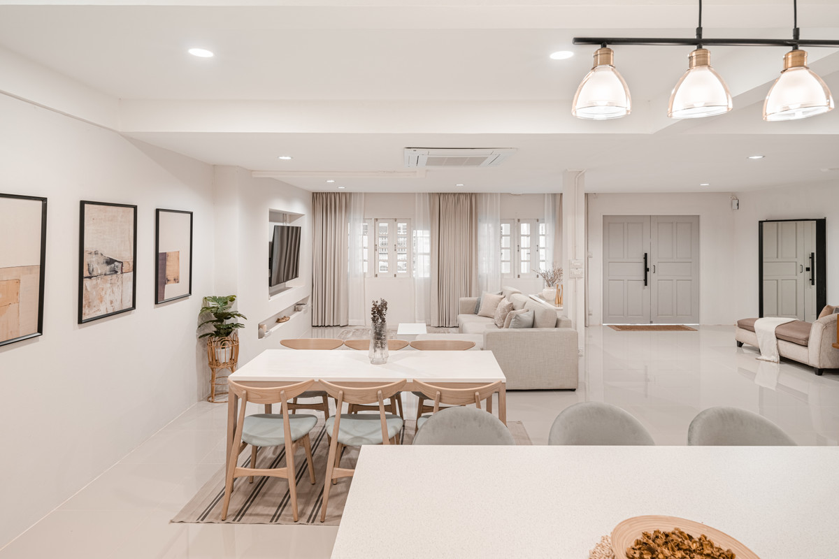 ให้เช่าบางนา แบริ่ง ลาซาล : Dokki House | 4BR 3BA | BTS Bearing | Sukhumvit 72 