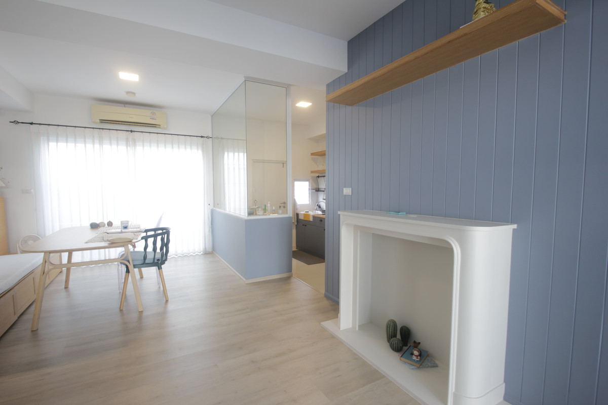 For SaleTownhomeRathburana, Suksawat : Townhouse Villaggio Pracha Uthit 90 Land and House House The house is ready to move in. Fully furnished and includes air conditioning, 21.4 sq m, at the beginning of the project, near Suksawat Expressway, Bang Phli, convenient travel, price negotiable.