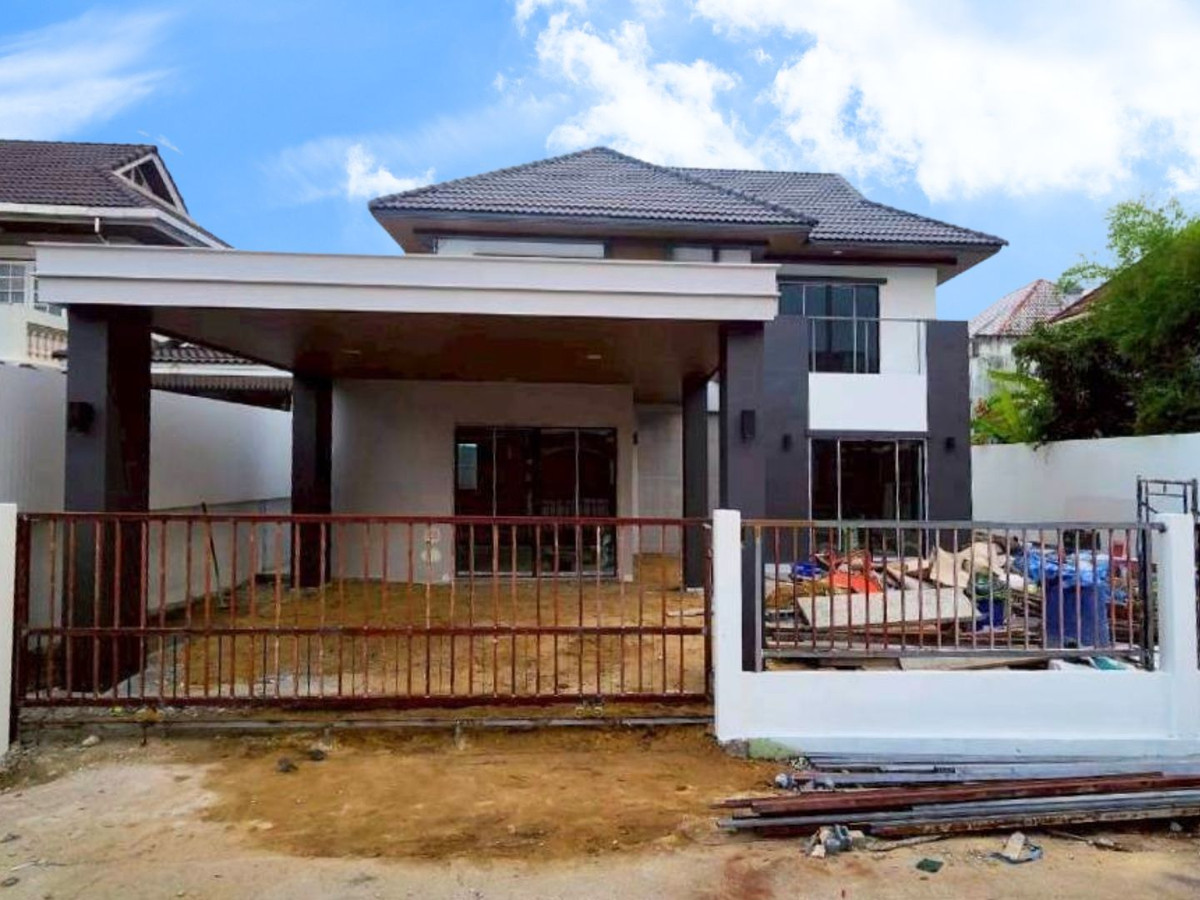 ขายบ้านนนทบุรี บางใหญ่ บางบัวทอง : ไม่ต้องจ่าย 10 ล้าน! ก็ได้บ้านเดี่ยวทำเลทองติดถนนรัตนาธิเบศร์! ใกล้ 2 เซ็นทรัล และทางด่วนงามวงศ์วาน! คุ้มยิ่งกว่า! พื้นที่ใช้สอย 238 ตร.ม. ได้ถึง 4 ห้องนอน! ตกแต่งใหม่ พร้อมเข้าอยู่! โอกาสเป็นเจ้าของบ้านทำเลเมืองใกล้ BTS มาถึงแล้ว! 