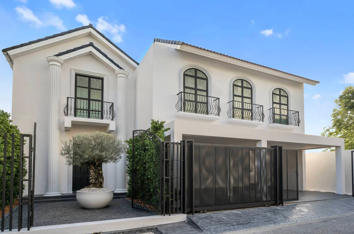 ขายบ้านโชคชัย4 ลาดพร้าว71 : 185AGAK✨ บ้านเดี่ยวหลังพิเศษ บนที่ดิน 100 ตร.ว. ทำเลนาคนิวาส  