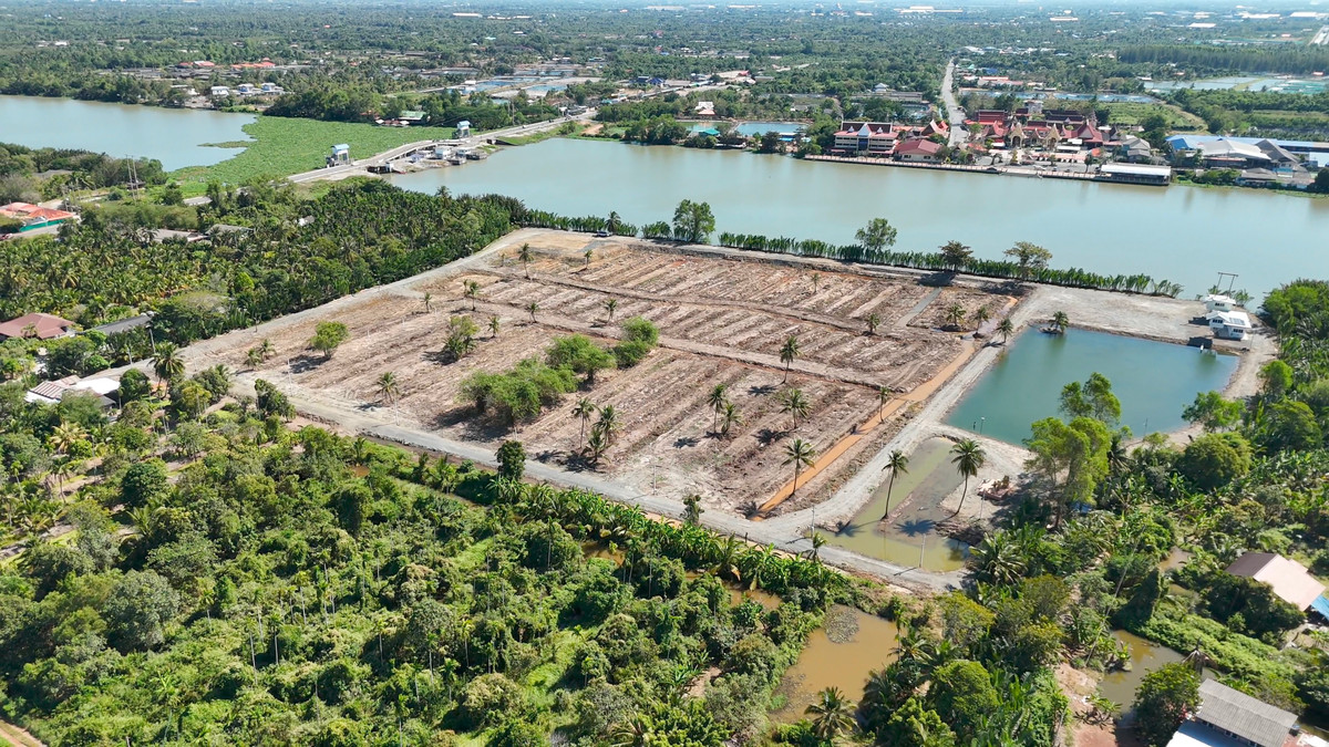 ขายที่ดินฉะเชิงเทรา : ที่ดินติดแม่น้ำบางปะกง วิวสวย ทำเลทอง ใกล้วัดสมานรัตนาราม