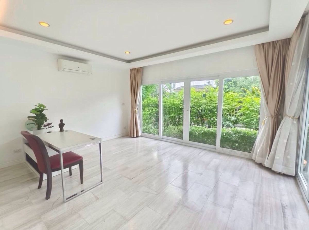 HousePattanakan, Srinakarin : Mandana Rama 9 - Srinakarin, Bangkok Kreetha 7 Bangkok