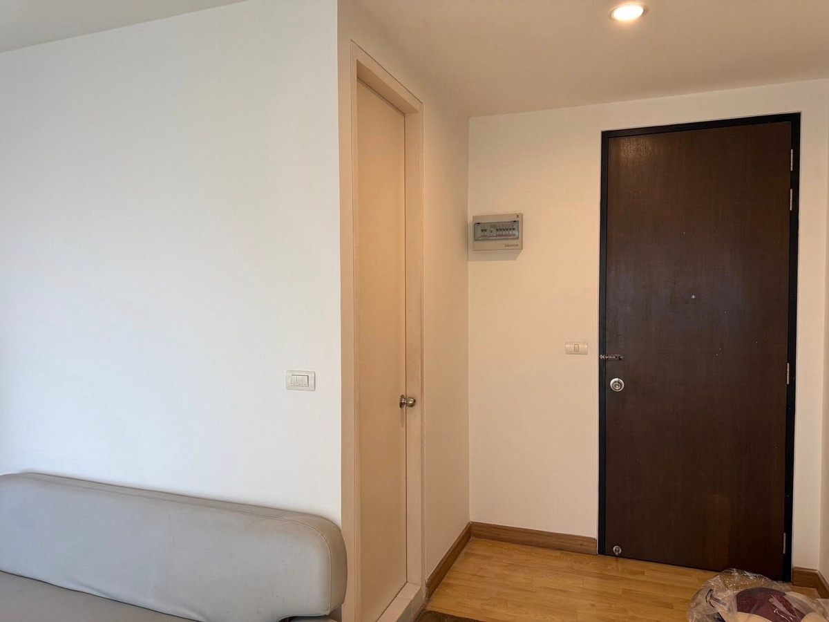 For SaleCondoThaphra, Talat Phlu, Wutthakat : The Parkland Taksin Thapra【𝐒𝐄𝐋𝐋】🔥Spacious and airy 1-bedroom unit, providing a comfortable and relaxed feeling. Fully furnished.🔥 Contact Line ID: @hacondo