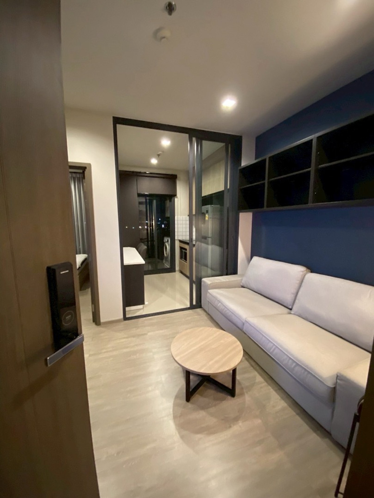 For RentCondoBang Sue, Wong Sawang, Tao Pun : 🔥Ready to move in, 32 sq m, 20th floor, complete electrical appliances, free Wi-Fi, next to the BTS 🔥