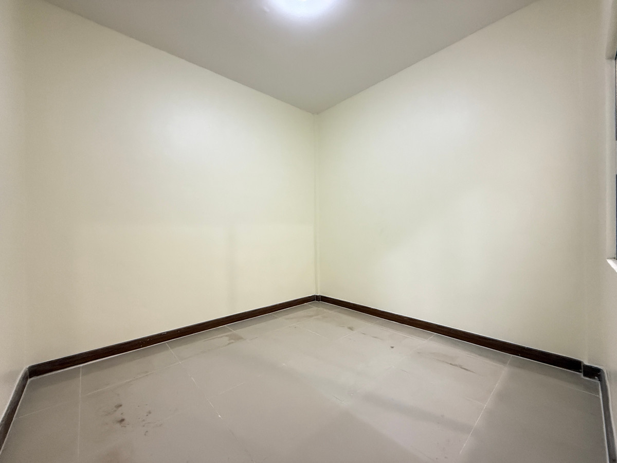 ขายทาวน์โฮมมหาชัย สมุทรสาคร : The Money Me พระราม2-บางหญ้าแพรก บ้านรีโนเวทใหม่พร้อมอยู่ ราคาพิเศษ ฟรีค่าใช้จ่ายวันโอน