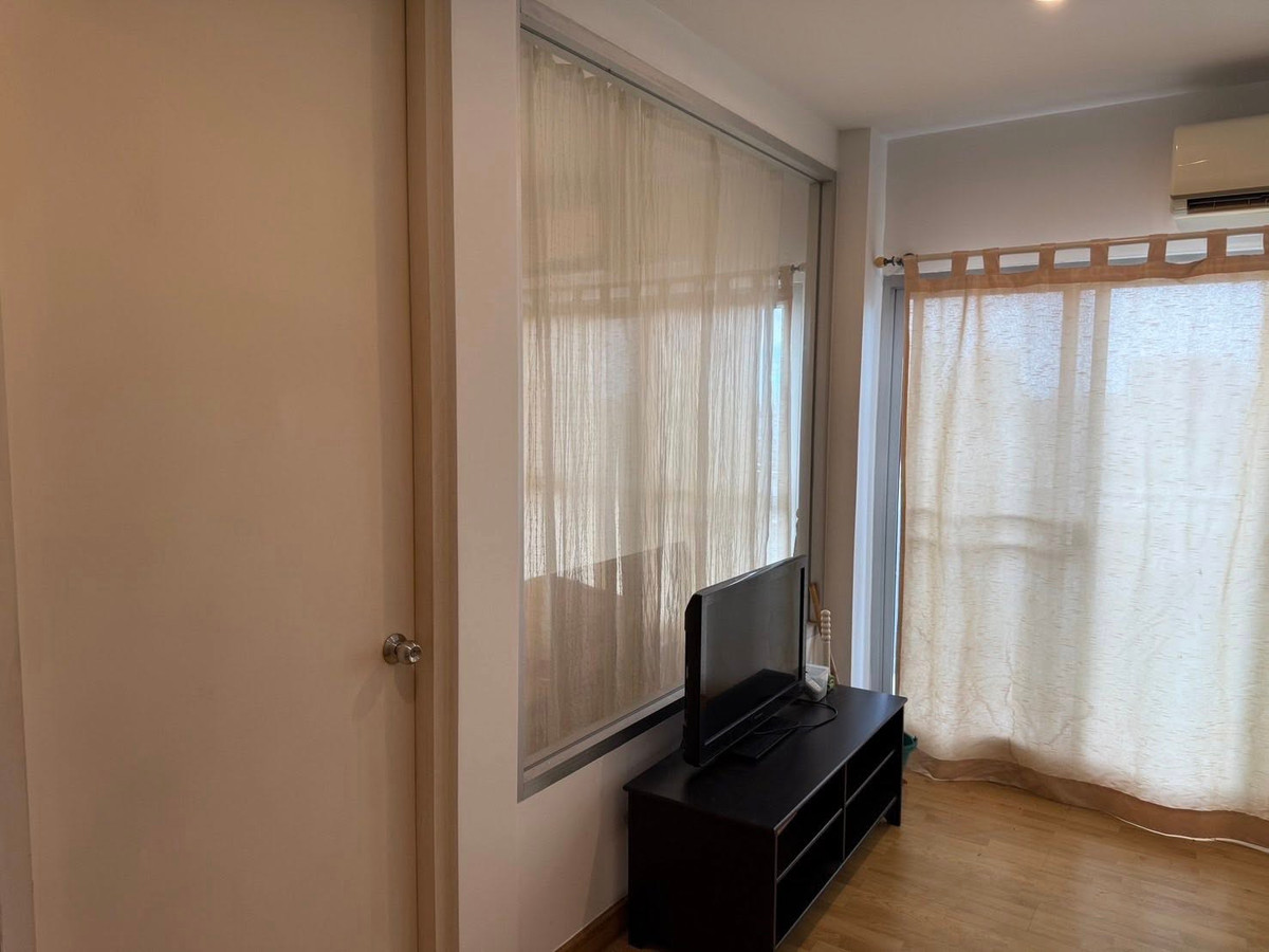 For SaleCondoThaphra, Talat Phlu, Wutthakat : The Parkland Taksin Thapra【𝐒𝐄𝐋𝐋】🔥Spacious and airy 1-bedroom unit, providing a comfortable and relaxed feeling. Fully furnished.🔥 Contact Line ID: @hacondo