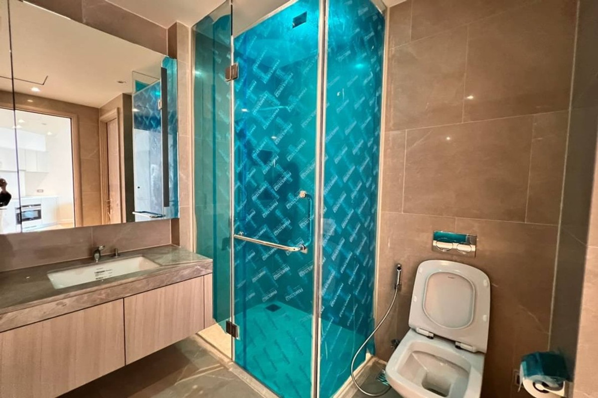 For SaleCondoWongwianyai, Charoennakor : 🔥 Sale with tenant !! Sale Empty room !! big size, high floor 29++🔥 Code C20221205347..........Magnolias Waterfront Residences Iconsiam, 1 bedroom, 1 bathroom, Partly furnished, Special Deal!!📣📣