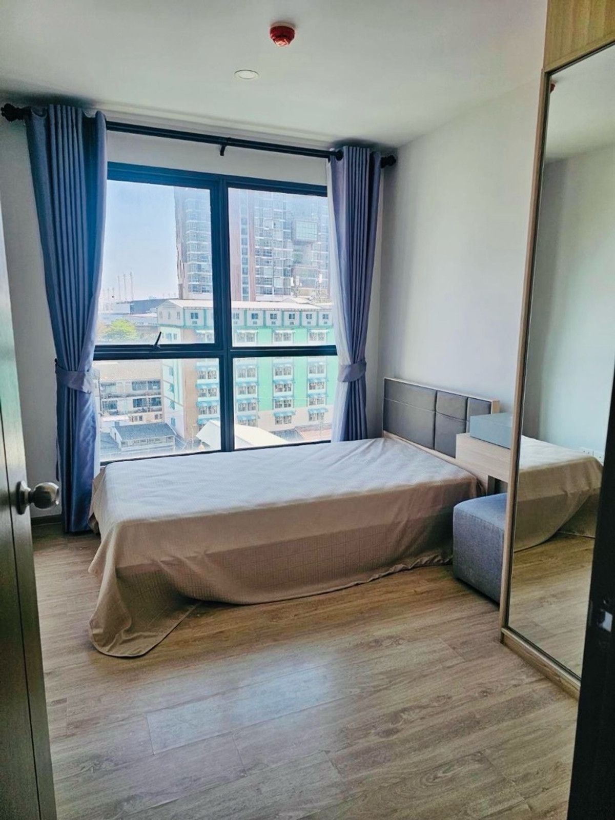 For RentCondoBangna, Bearing, Lasalle : Condo for rent at Bangna intersection, 2 bedrooms, Ideo O2 Bangna, new condition, Sukhumvit Road.