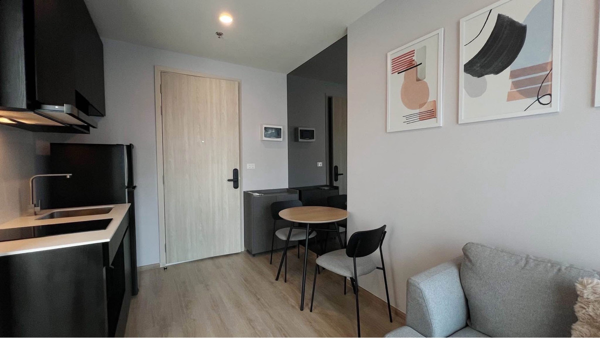 ให้เช่าคอนโดพระราม 9 เพชรบุรีตัดใหม่ RCA : ห้องใหม่ Nue District R9 
26 sqm. 1 bed Building : 9 (ตึกหลัง) เช่า 18,000฿ สนใจนัดชมได้เลย 064-6696546 มินนี่   เบอร์นี้แอทไลน์ได้เลยค่ะ
ห้องไม่สวย ทำเลไม่ดี ราคาไม่จึ้ง ไม่เอามาขายค่ะ ***

#agminnie #ห้องไม่สวยทำเลไม่