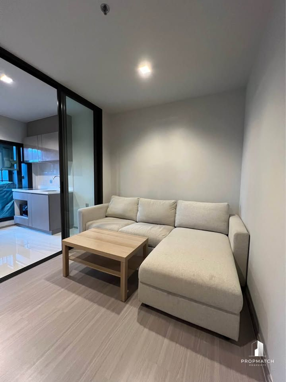 For SaleCondoRama9, Petchburi, RCA : ✨Flash Deal ✨Life Asoke-Rama 9 (1Bed 1Bath 32SQM.) ready to move in! Only 22,000 baht Tel.0981315848 @propmatch