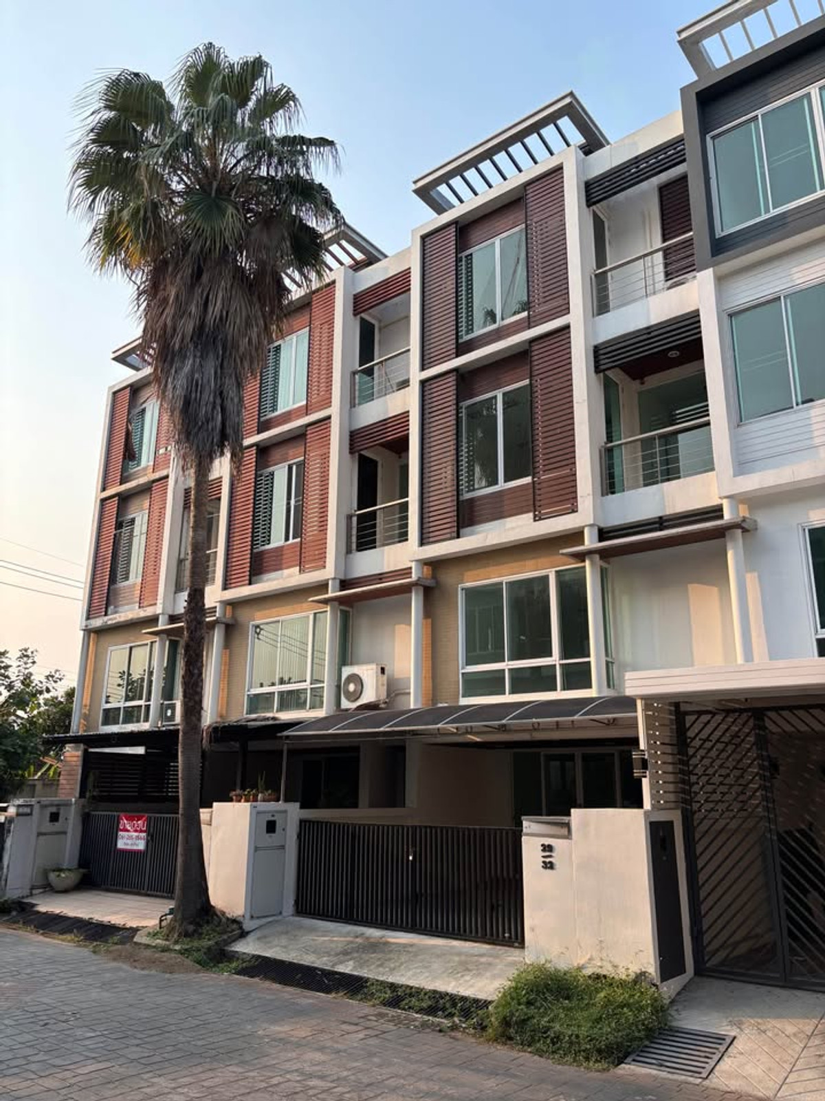 For RentTownhomeKasetsart, Ratchayothin : HR3121 Home Office for rent, 4 floors, new condition, ready to use - The Primary Kaset-Nawamin Project.