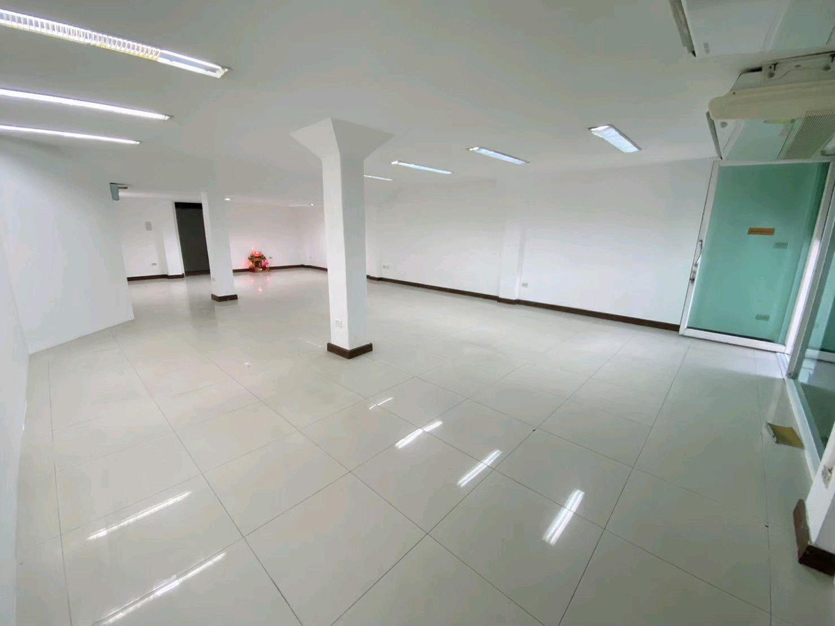 ให้เช่าอาคารพาณิชย์บางซื่อ วงศ์สว่าง เตาปูน : 🏢 Private Office / Showroom ให้เช่า — อาคารพาณิชย์ 5 ชั้น ติดถนนใหญ่ | ติด MRT วงศ์สว่าง (เพียง 70 ก้าว) | ติด 7-Eleven