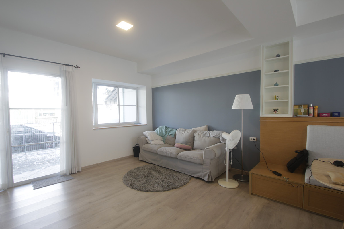 For SaleTownhomeRathburana, Suksawat : Townhouse Villaggio Pracha Uthit 90 Land and House House The house is ready to move in. Fully furnished and includes air conditioning, 21.4 sq m, at the beginning of the project, near Suksawat Expressway, Bang Phli, convenient travel, price negotiable.