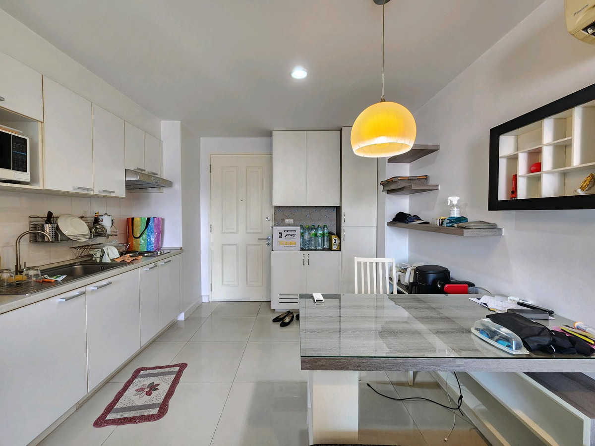 For SaleCondoSukhumvit, Asoke, Thonglor : Condo for sale, The Clover Thonglor 
❤️ Quiet City View ❤️ Bright, natural light, not humid room ❤️