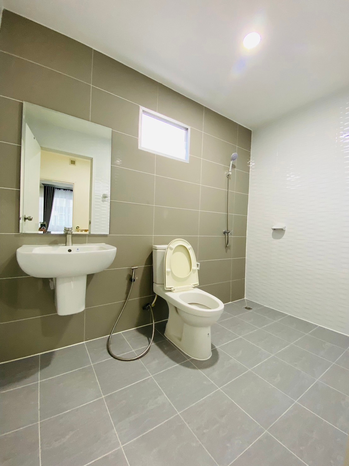 For SaleTownhomePathum Thani,Rangsit, Thammasat : “Baan Pruksa Rangsit-Bang Phun 3“ newly renovated and includes new furniture.