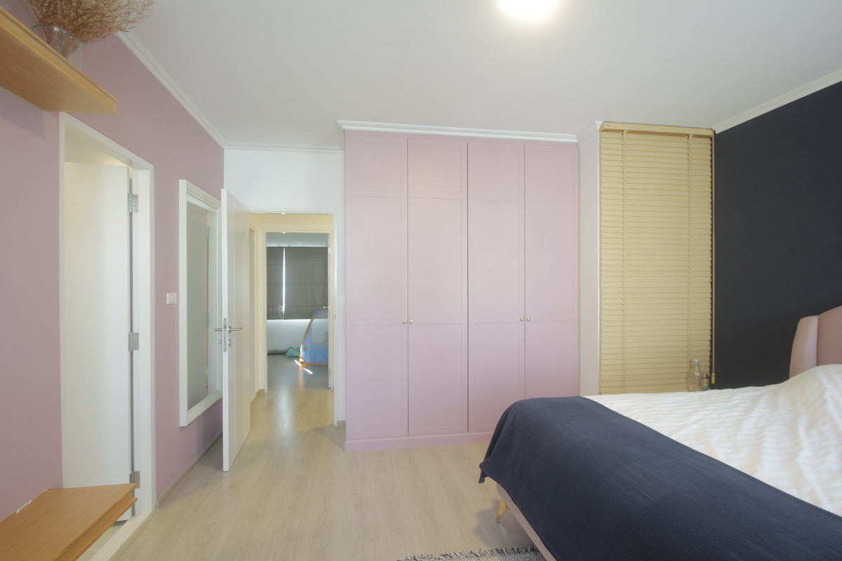 For SaleTownhomeRathburana, Suksawat : Townhouse Villaggio Pracha Uthit 90 Land and House House The house is ready to move in. Fully furnished and includes air conditioning, 21.4 sq m, at the beginning of the project, near Suksawat Expressway, Bang Phli, convenient travel, price negotiable.