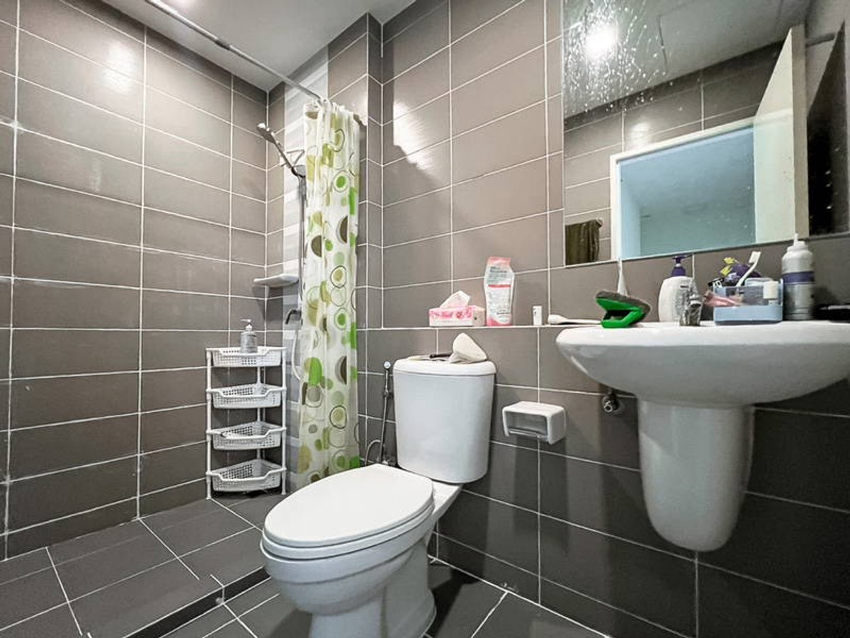 ขายทาวน์โฮมเสรีไทย-นิด้า : ขายด่วนทาวน์เฮ้าส์ 2 ชั้น Pleno ลาดพร้าว-เสรีไทย บ้านสวย เฟอร์นิเจอร์ครบ พร้อมหิ้วกระเป๋าเข้าอยู่ได้เลย (N.1961)