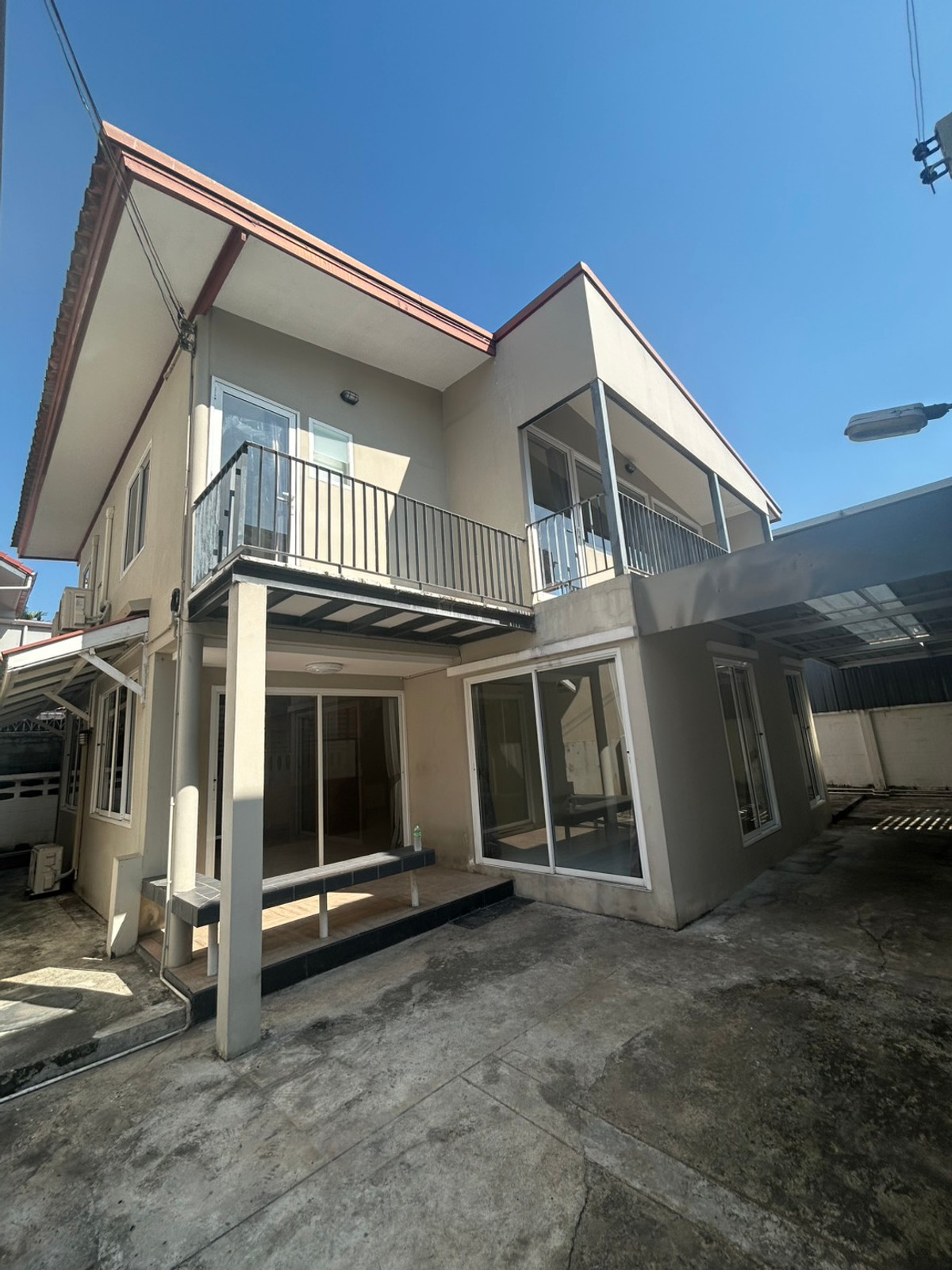 ให้เช่าบ้านรัชดา ห้วยขวาง : บ้านเดี่ยวให้เช่า MRT สุทธิสาร