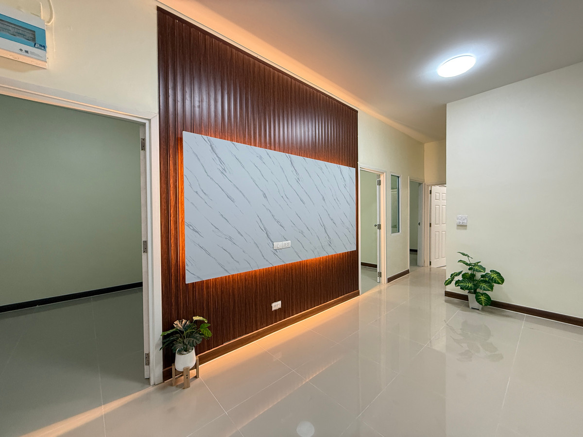 ขายทาวน์โฮมมหาชัย สมุทรสาคร : The Money Me พระราม2-บางหญ้าแพรก บ้านรีโนเวทใหม่พร้อมอยู่ ราคาพิเศษ ฟรีค่าใช้จ่ายวันโอน