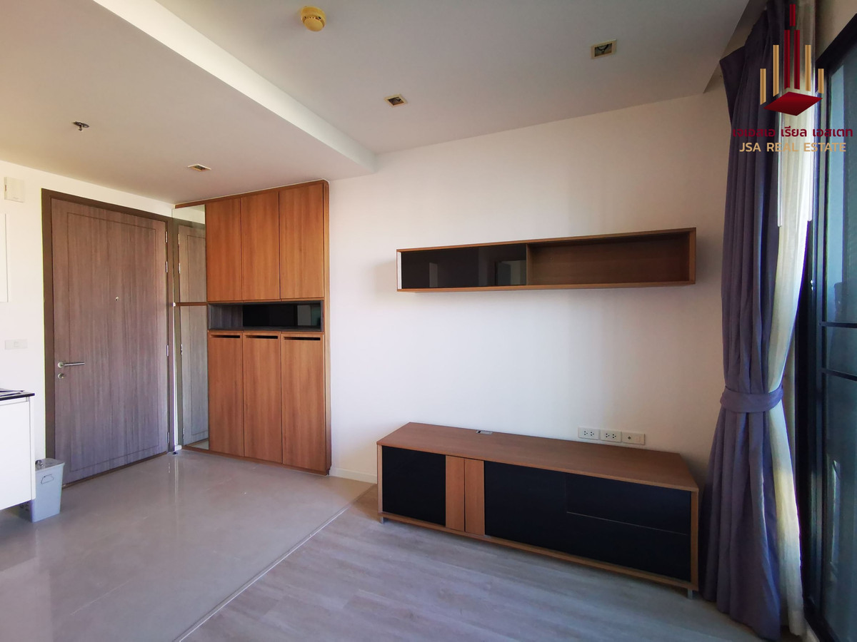 ขายคอนโดรัชดา ห้วยขวาง : 💰ว่างพร้อมขาย✨ควิน รัชดา 17✨Sale  4,300,000  THB