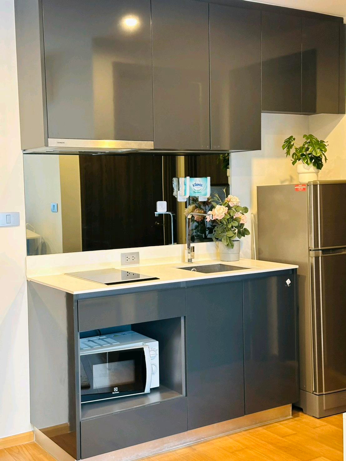 ให้เช่าคอนโดสยาม จุฬา สามย่าน : 🔥ให้เช่าด่วน🔥อัลติจูด สามย่าน - สีลม ห้องกว้าง เฟอร์นิเจอร์ครบพร้อมเข้าอยู่ ใกล้ MRT สามย่าน