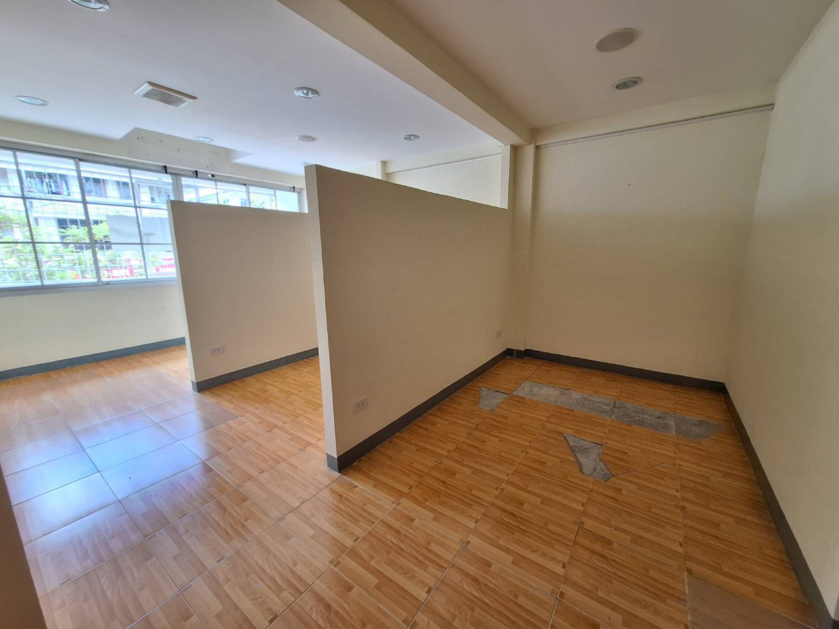 ให้เช่าอาคารพาณิชย์พระราม 2 บางขุนเทียน : ให้เช่า อาคารพาณิชย์ 4 ชั้น 2 คูหา เนื้อที่ 52 ตร.ว. โครงการธนบุรี คอมเพล็กซ์ พระราม 2 ใกล้เซ็นทรัลพระราม 2 ซอยพระราม 2 ซอย 60 ถนนพระราม2 เขตบางขุนเทียน กรุงเทพมหานคร