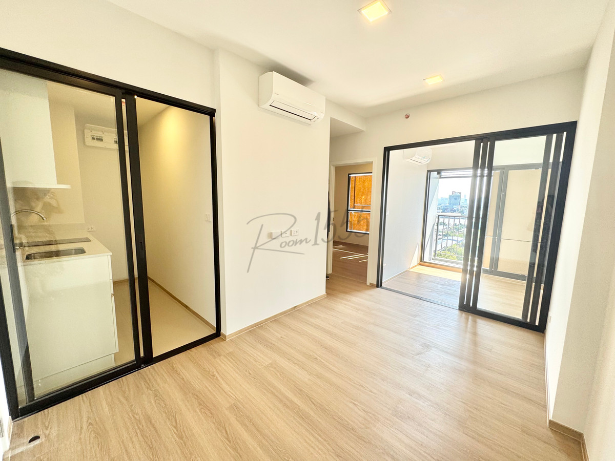 Sale DownCondoPinklao, Charansanitwong : ​(Owner) Selling at a Loss (70k THB!) 🔥 Chao Phraya River View Room, 150m from MRT. One Bedroom Plus (34.5 sq.m.) | Fully Furnished | Only 3.3 MB!!