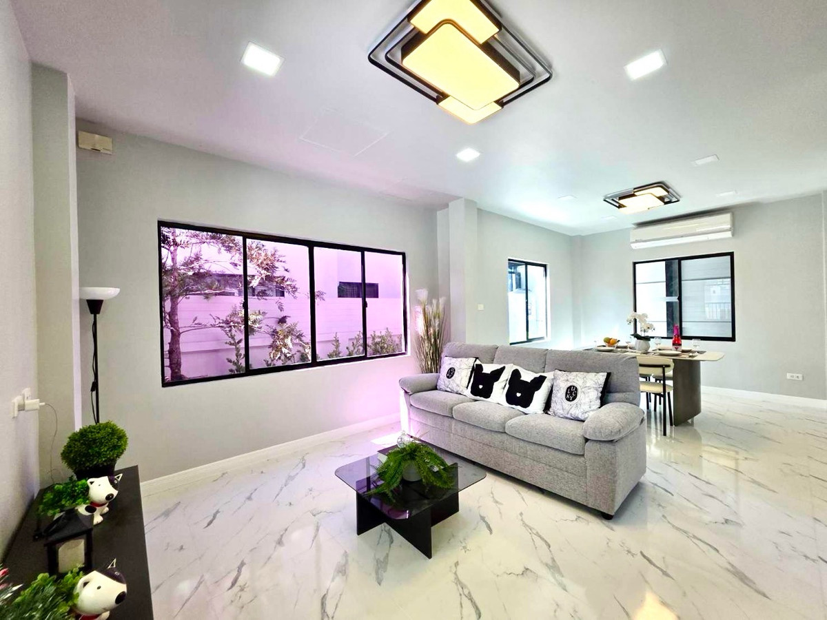 For SalePathum Thani,Rangsit, Thammasat : Newly renovated house for sale, ready to move in Modern style ✨📍 Baan Fah Piyarom, Lam Luk Ka Khlong 6