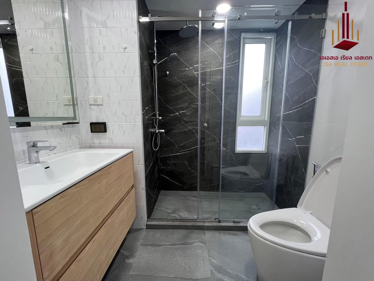 For RentCondoNana, North Nana,Sukhumvit13, Soi Nana : ✨ For Rent: Baan Siri Sukhumvit 13 Condo ✨ 💰 Only 50,000 THB/month