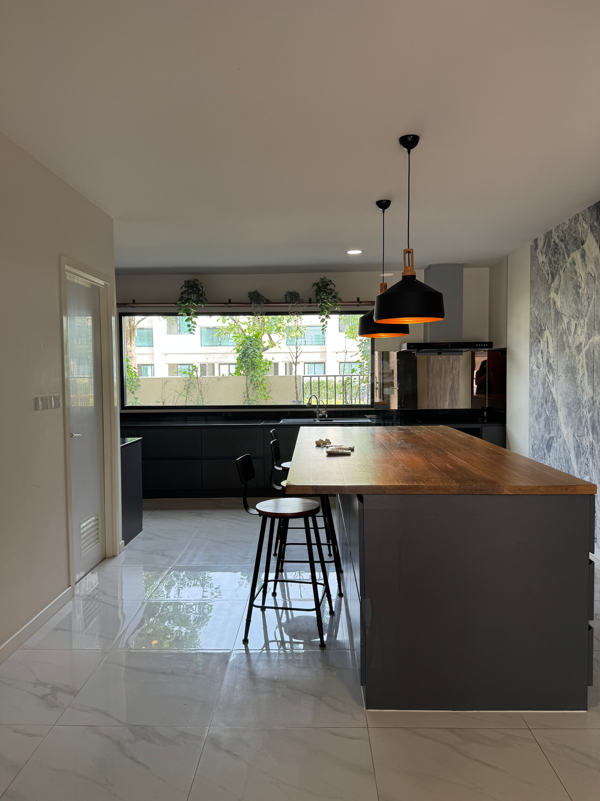 ให้เช่าบ้านบางนา แบริ่ง ลาซาล : Altitude Kraf Bangna ✅ ว่างให้เช่า 6 ห้องนอน ! 💳 ค่าเช่า 90,000 บาท/เดือน 🏡 3 ชั้น 6 ห้องนอน 336 ตร.ม. (40 ตร.ว.) 🤝 ยินดีรับ Co-Agent