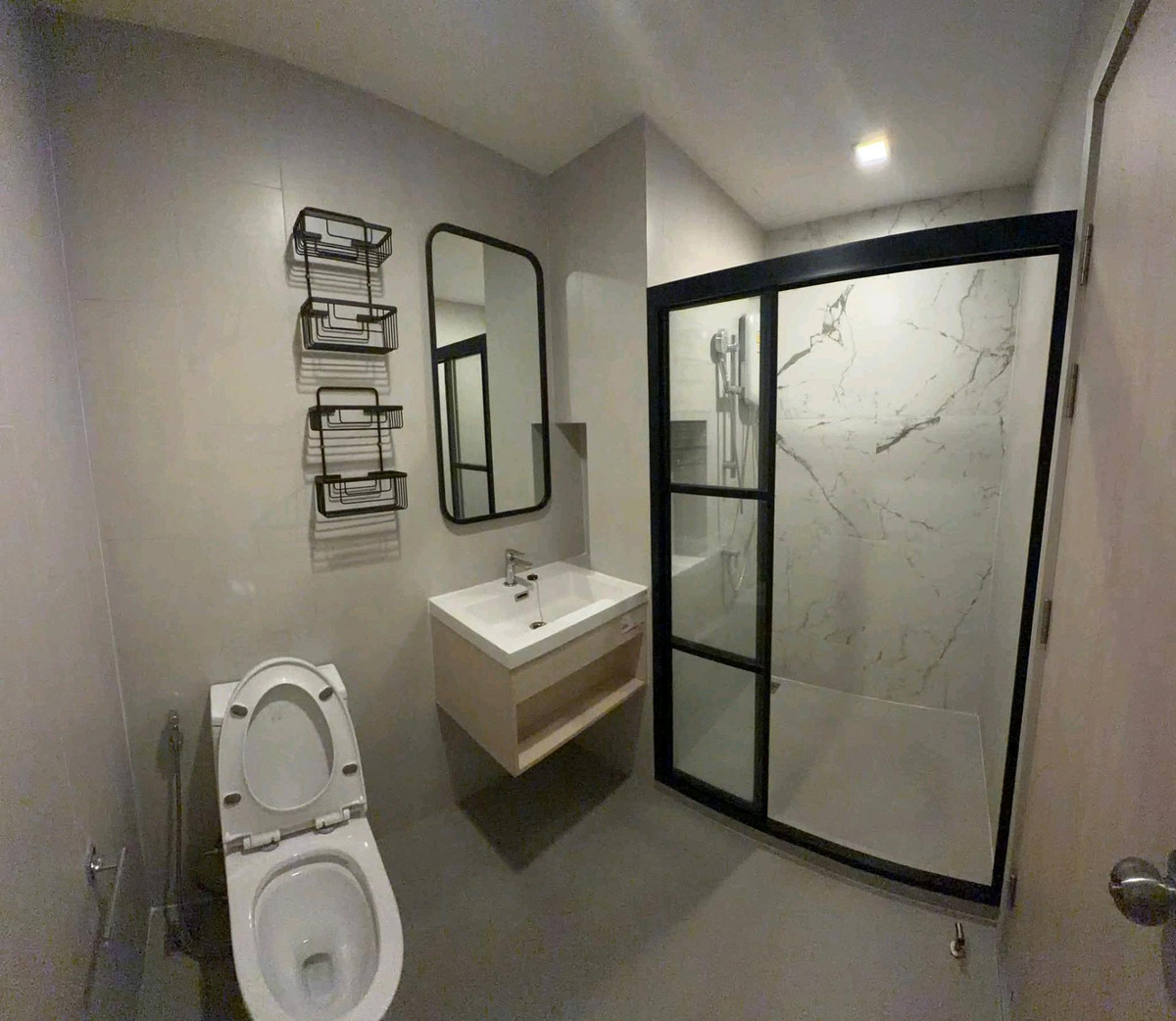 ให้เช่าคอนโดรามคำแหง หัวหมาก : 🔴16,000฿🔴 𝐌𝐞𝐭𝐫𝐢𝐬 𝐑𝐚𝐦𝐚 𝟗 - 𝐑𝐚𝐦𝐤𝐡𝐚𝐦𝐡𝐞𝐚𝐧𝐠┃เมทริส พระราม 9 - รามคำแหง ✅ ใกล้ Airport Link รามคำแหง ยินดีบริการ🙏สนใจทัก 𝙇𝙄𝙉𝙀 มานะคะ (ตอบไวมาก):​📱 รหัสทรัพย์​ 6812-2801📱: ไอดีไลน์:@bbcondo88