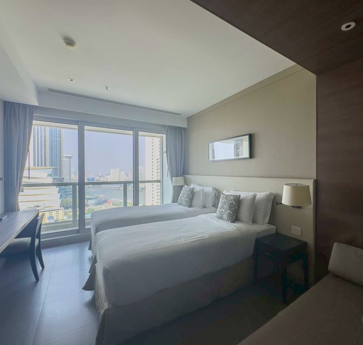 For RentCondoWongwianyai, Charoennakor : ST473 For Rent: The River Condominium Premium riverside residence near ICONSIAM